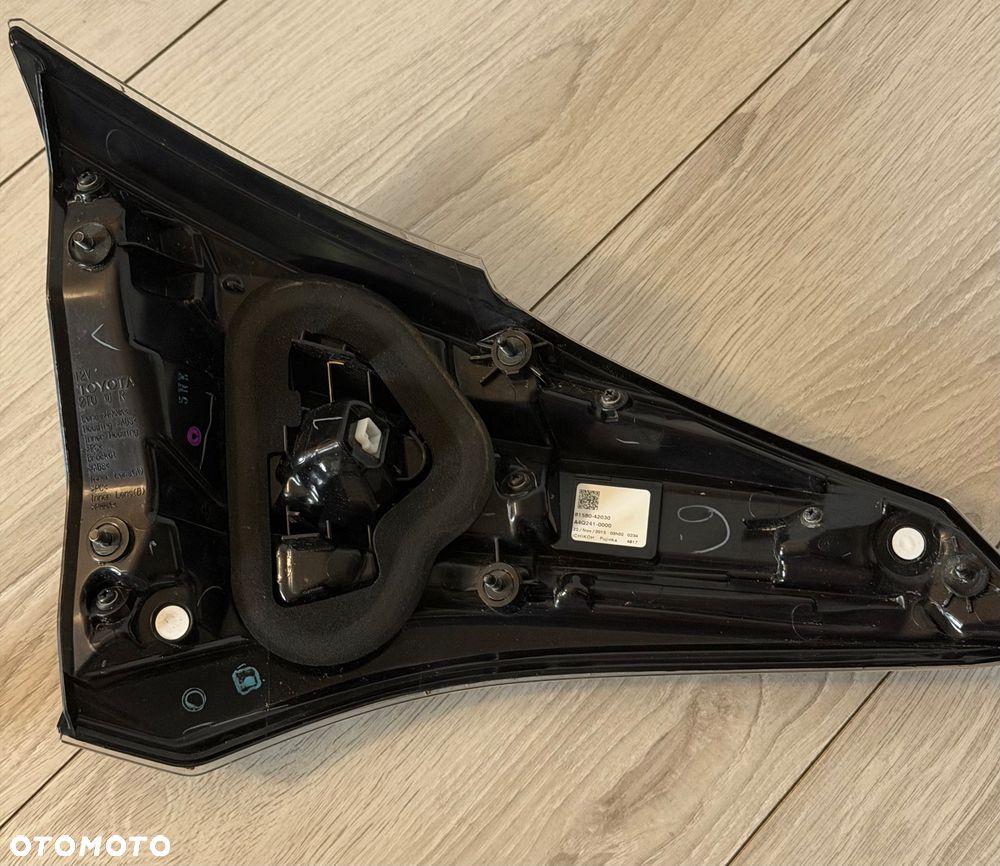 TOYOTA RAV4 OD 2016- LAMPA LED PRAWA 81580-42030 - 5