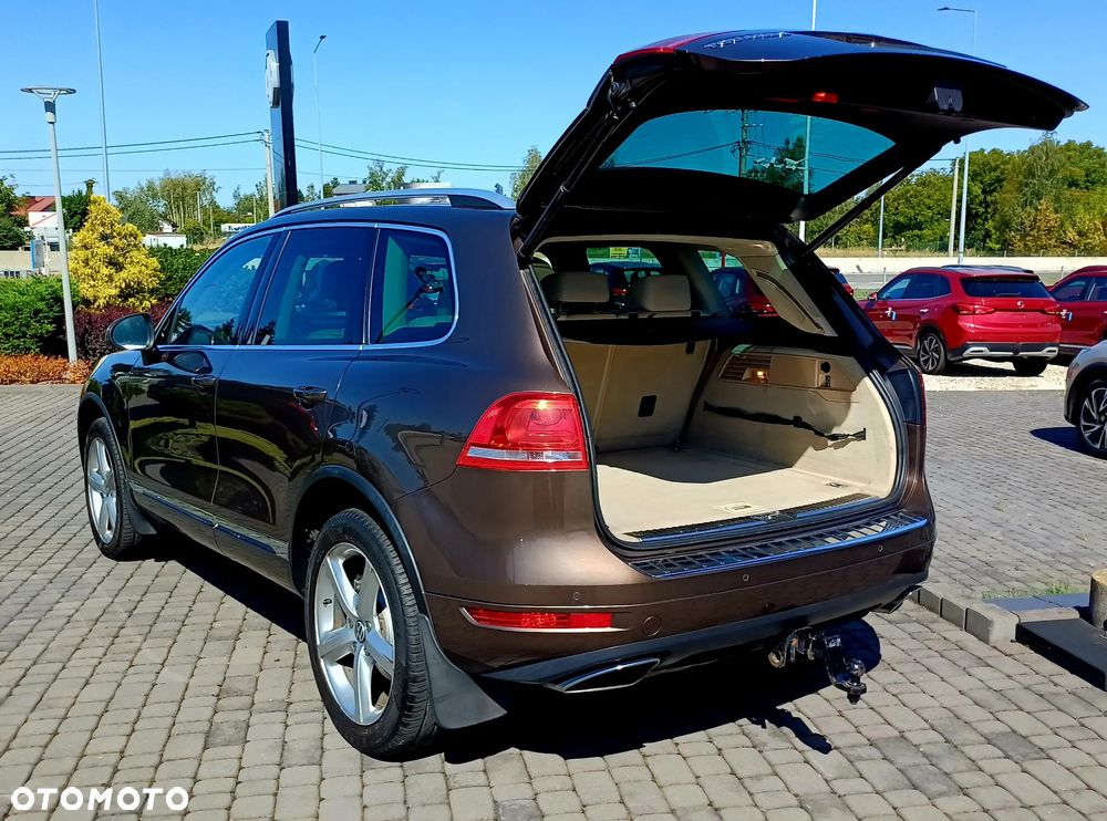 Volkswagen Touareg - 2