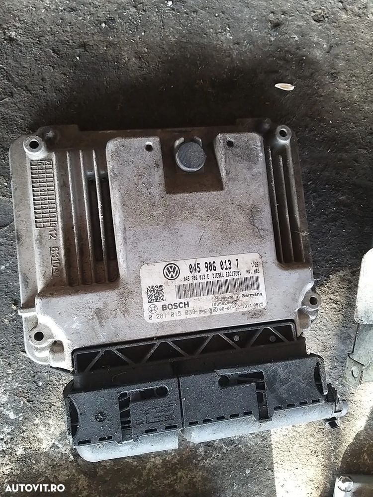 Calculator cod: 045906013T pentru Seat Ibiza 1.4 TDI - 1