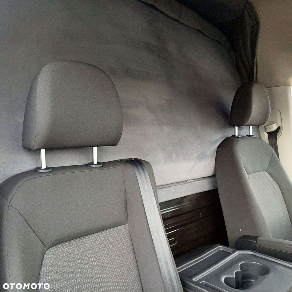 Volkswagen Crafter - 12