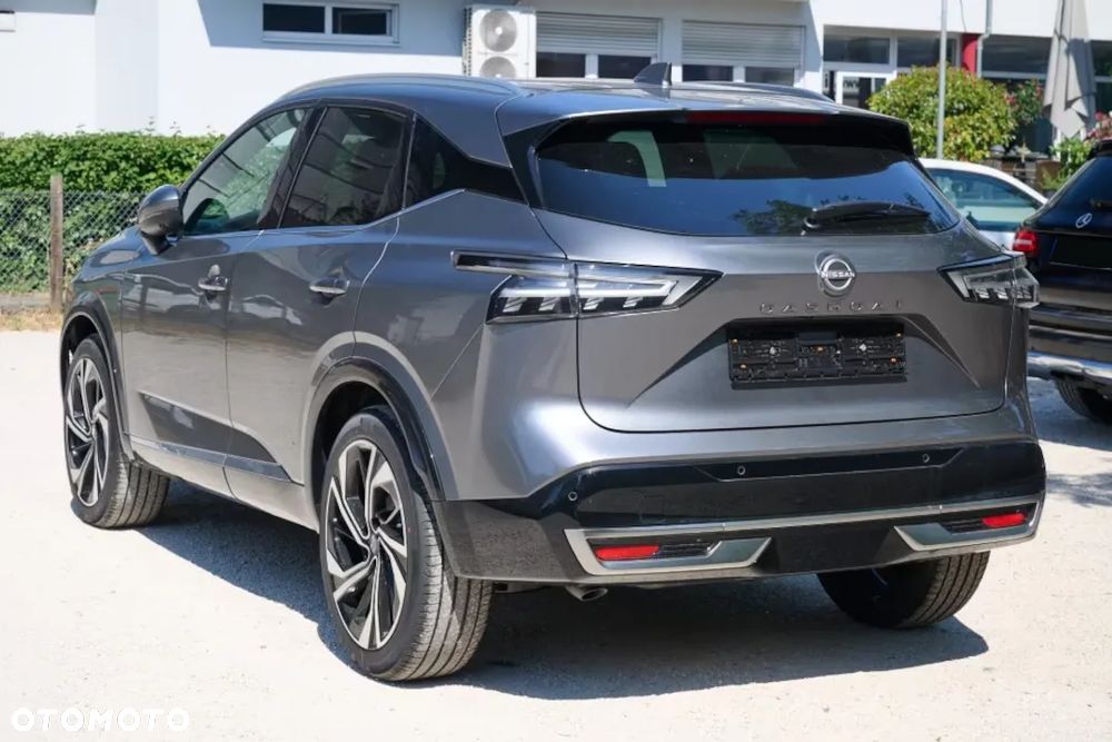 Nissan Qashqai 1.3 DIG-T MHEV 4x4 Tekna Xtronic - 3