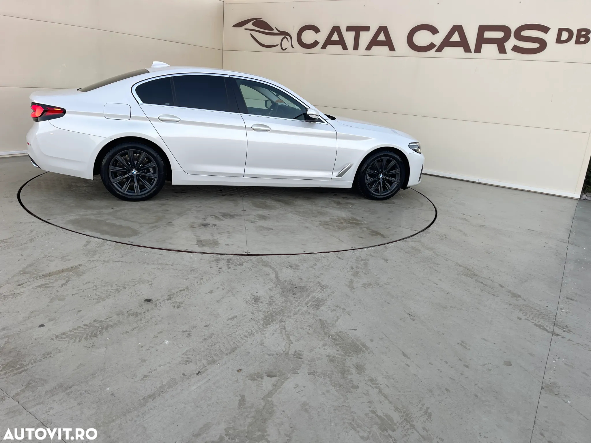 BMW Seria 5 - 16