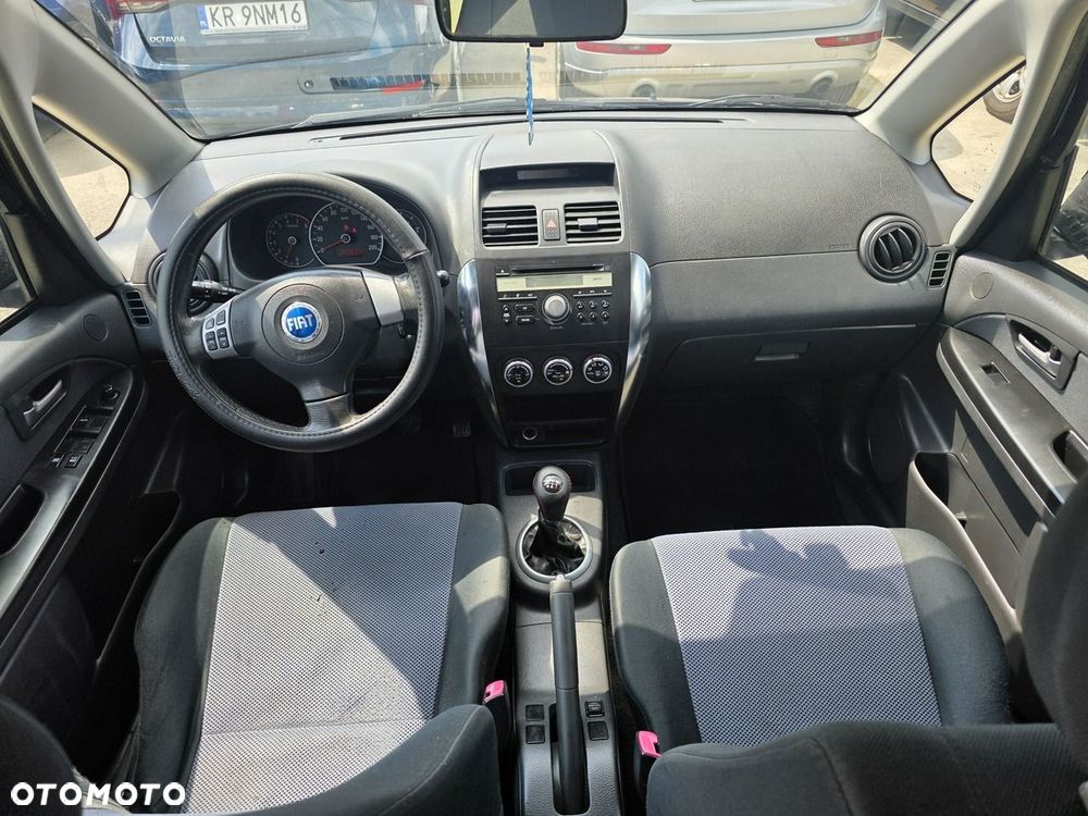 Fiat Sedici - 13