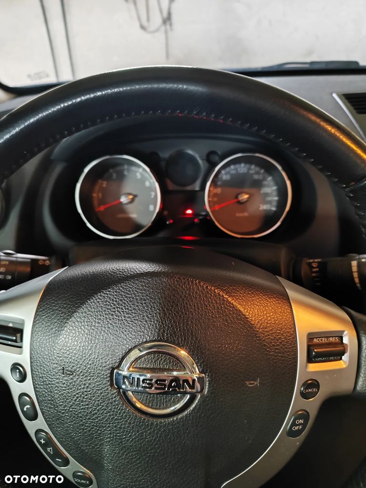 Nissan Qashqai - 10