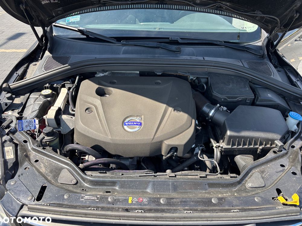 Volvo XC 60 D4 Drive-E Momentum - 23