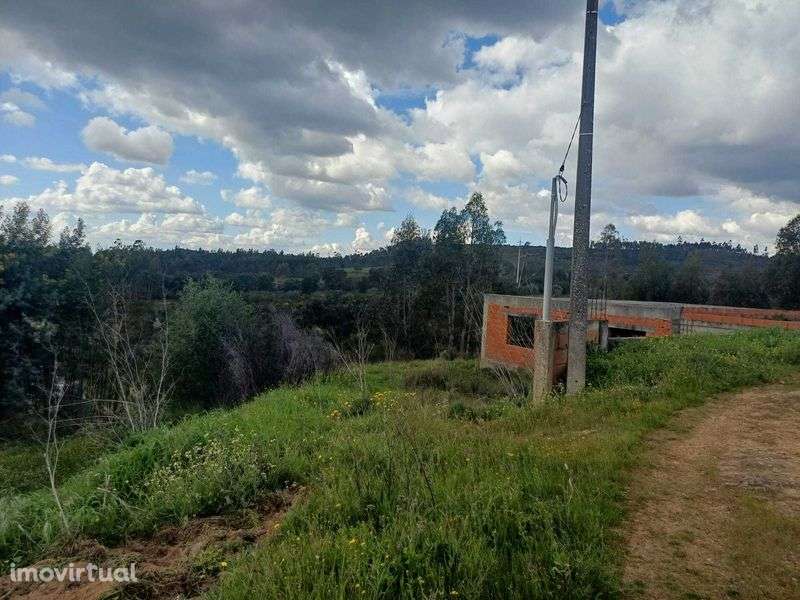 Terreno com inicio de construção no Gavião - Grande imagem: 2/12
