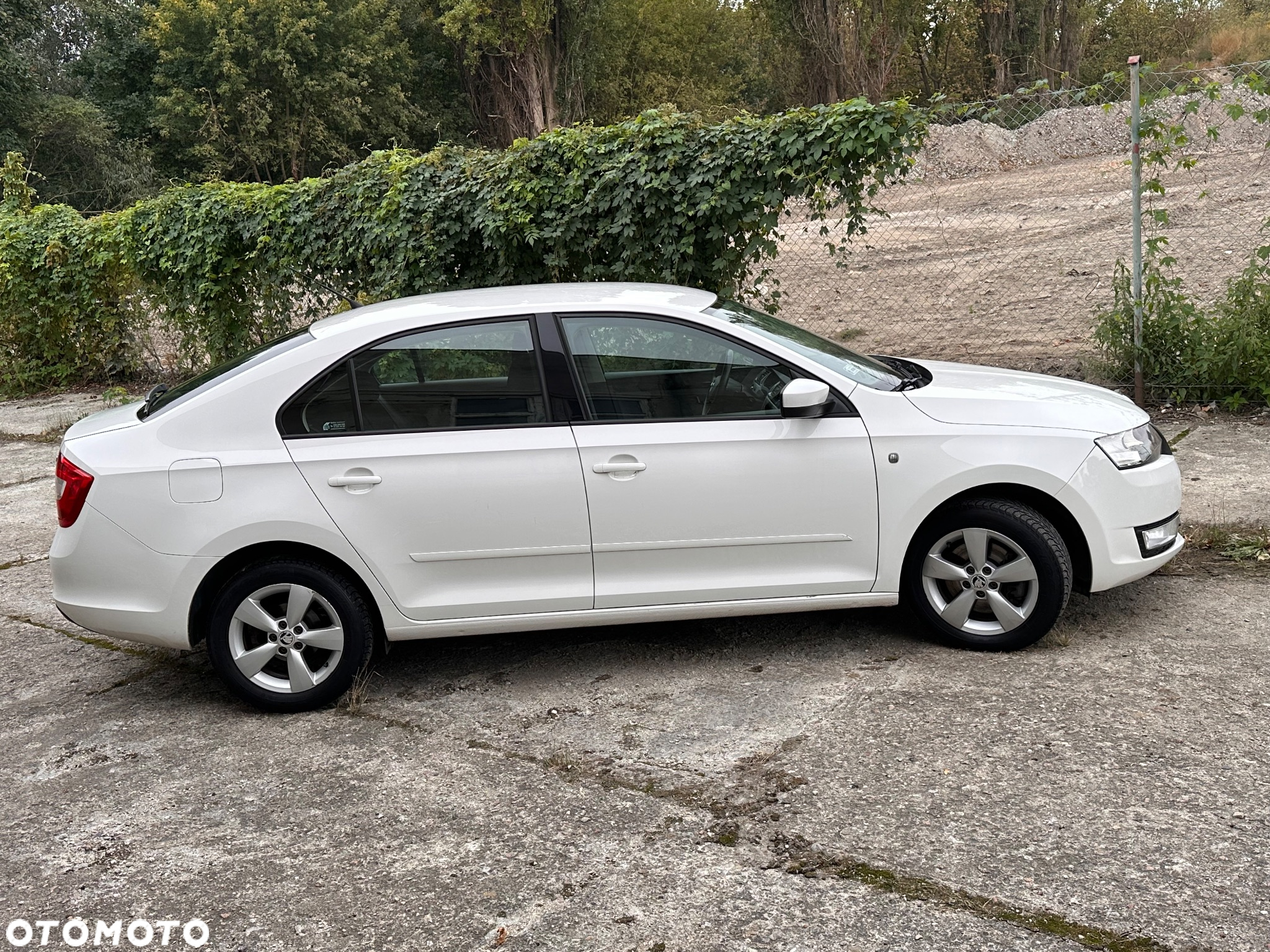 Skoda RAPID 1.2 TSI Active - 8