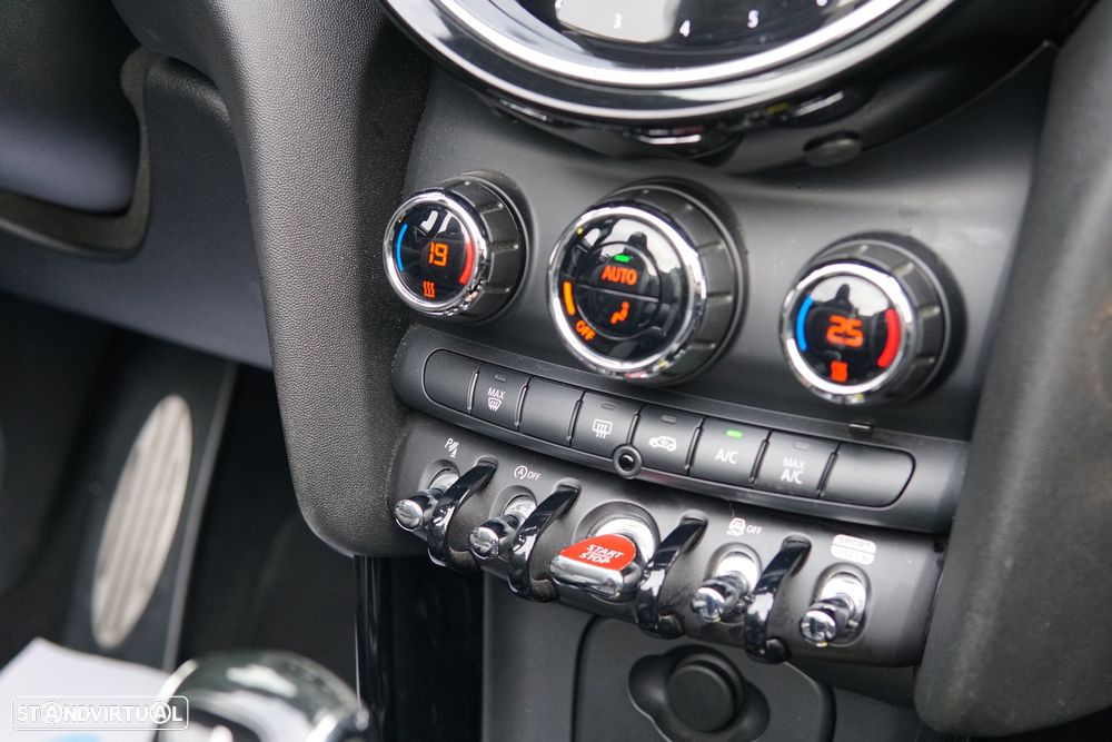 MINI Cabrio John Cooper Works Auto Desportiva - 25