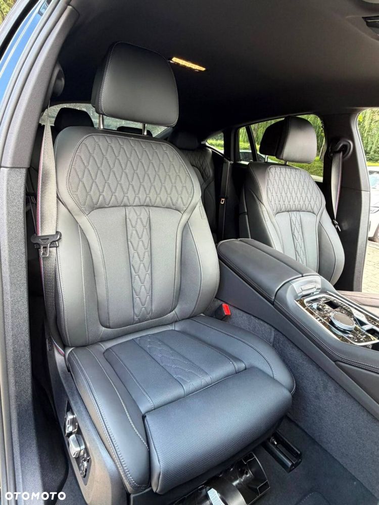 BMW X6 - 10