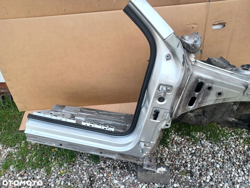 ĆWIARTKA  PRAWY PRZÓD VW PASSAT B8 - 3