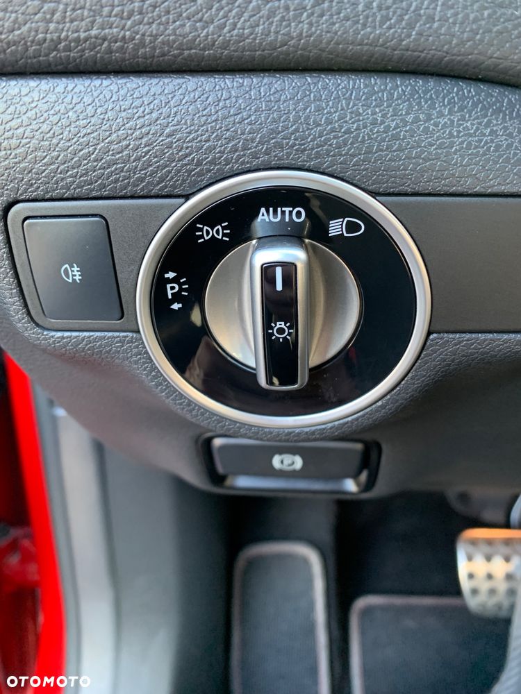 Mercedes-Benz CLA 45 AMG 4Matic 7G-DCT - 22