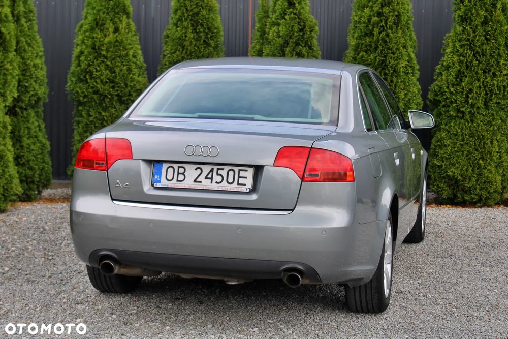 Audi A4 Limousine 2.0 T FSI quattro tiptronic - 16