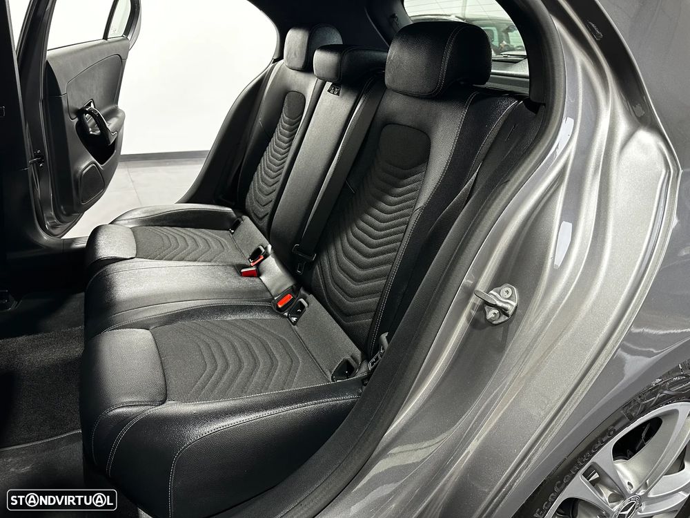 Mercedes-Benz A 180 d Progressive Aut. - 42