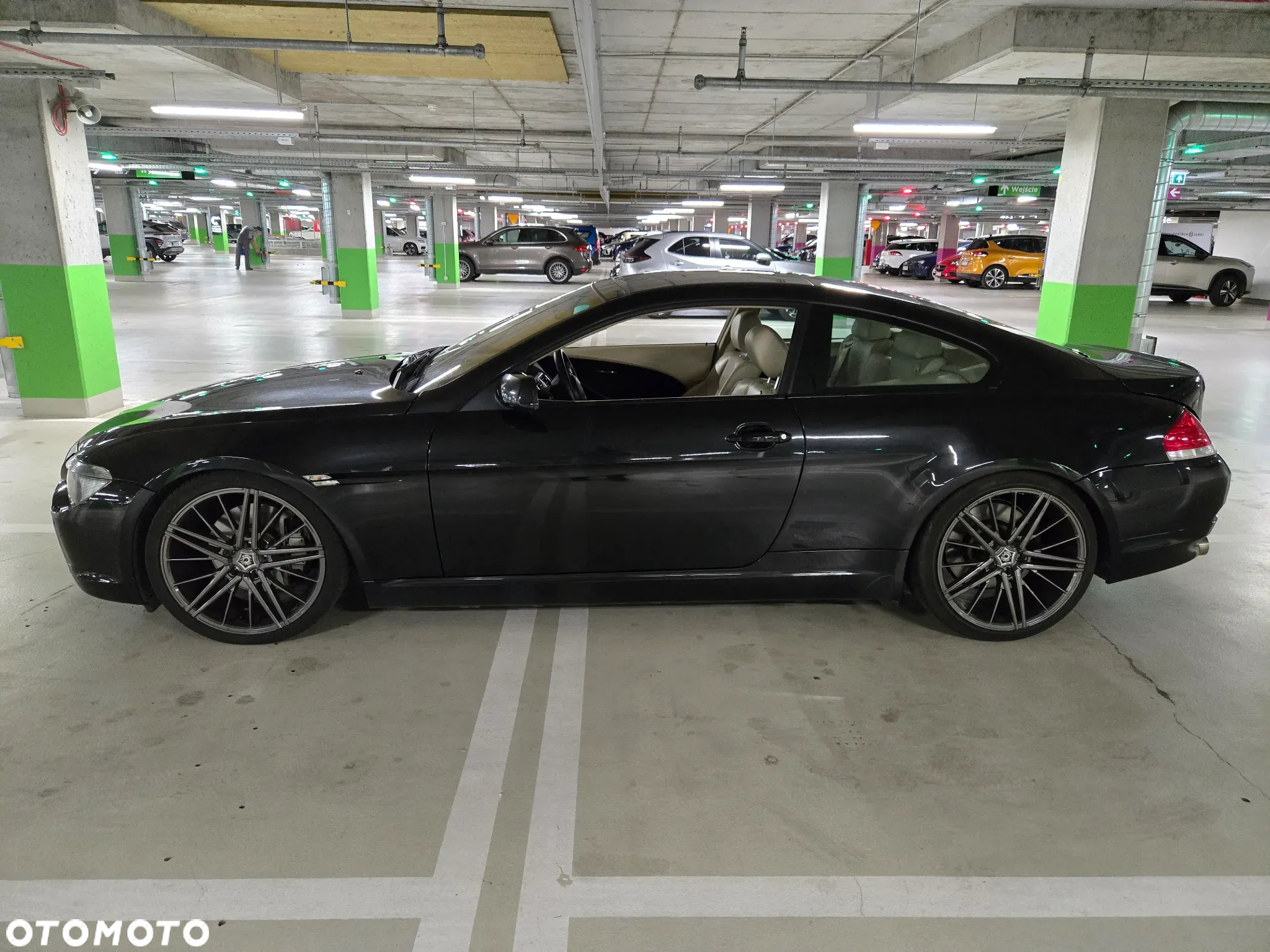 BMW Seria 6 650 i - 33