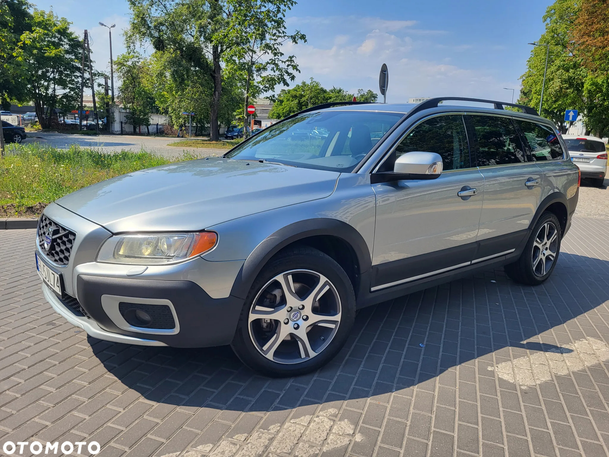 Volvo XC 70 T6 AWD Momentum - 3