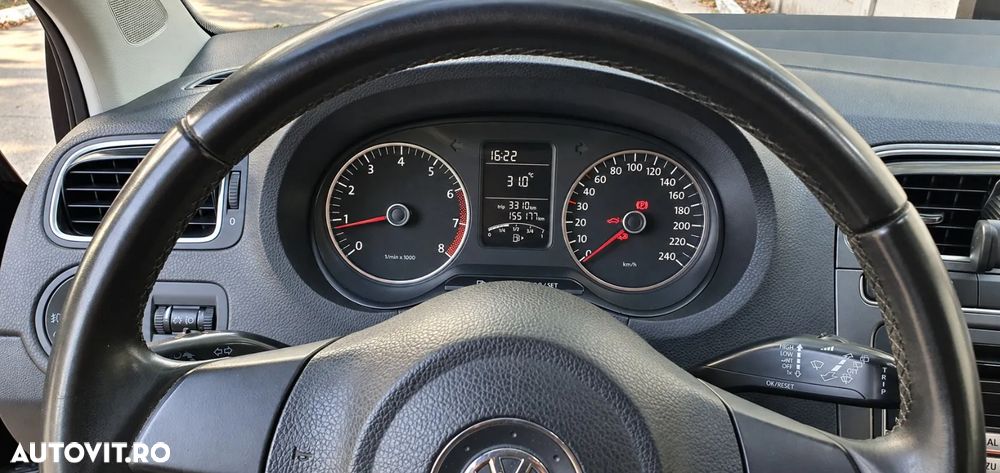 Volkswagen Polo 1.4 Higline - 6