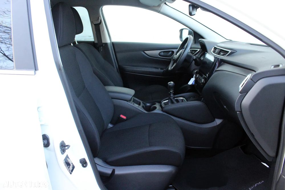 Nissan Qashqai 1.5 DCI N-CONNECTA - 8