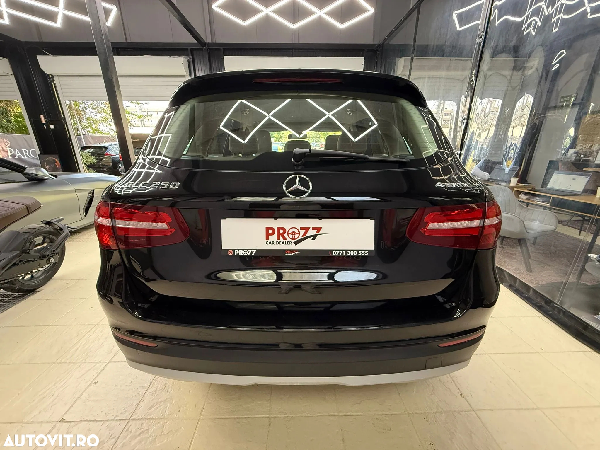 Mercedes-Benz GLC 250 4MATIC - 5