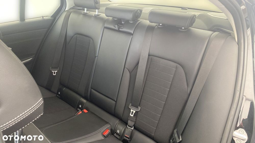 BMW Seria 3 318i - 13