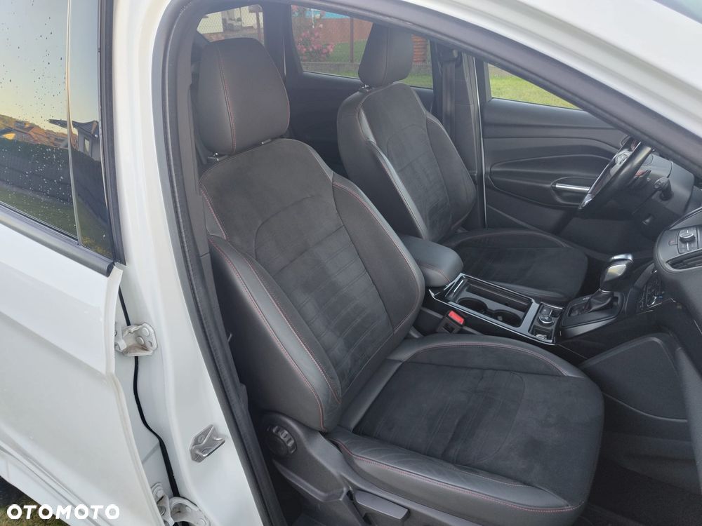 Ford Kuga 2.0 TDCi 4x4 ST-Line - 24