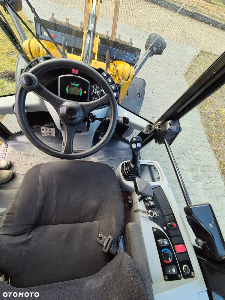 Caterpillar 907H2 - 10