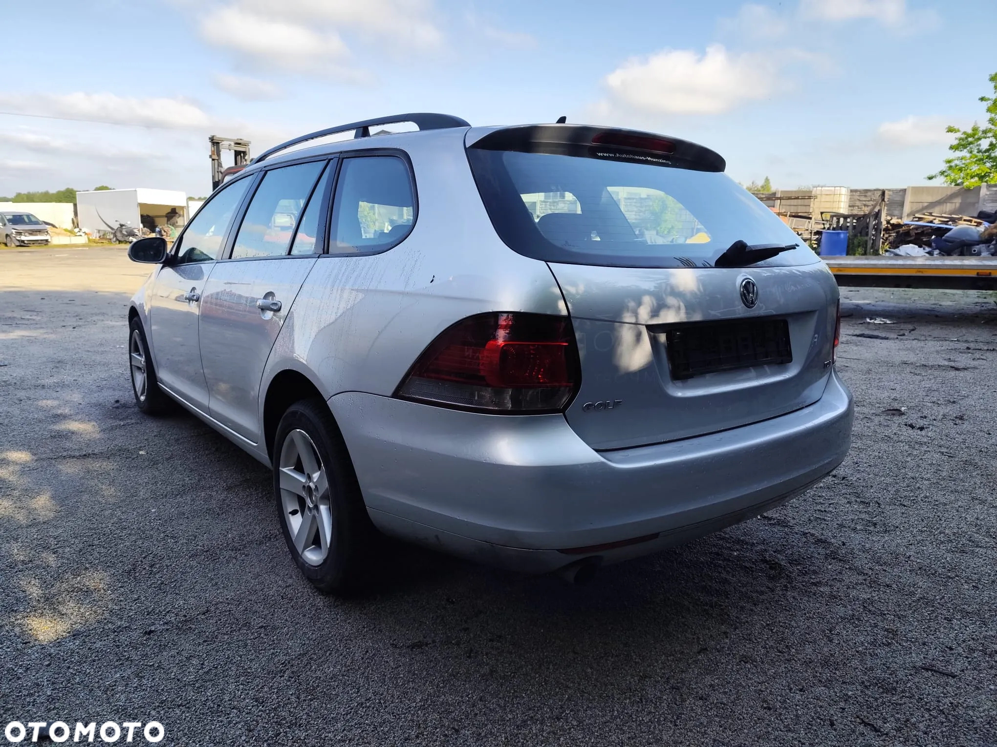 Volkswagen Golf 1.6 TDI DPF BlueMotion Technology Comfortline - 4