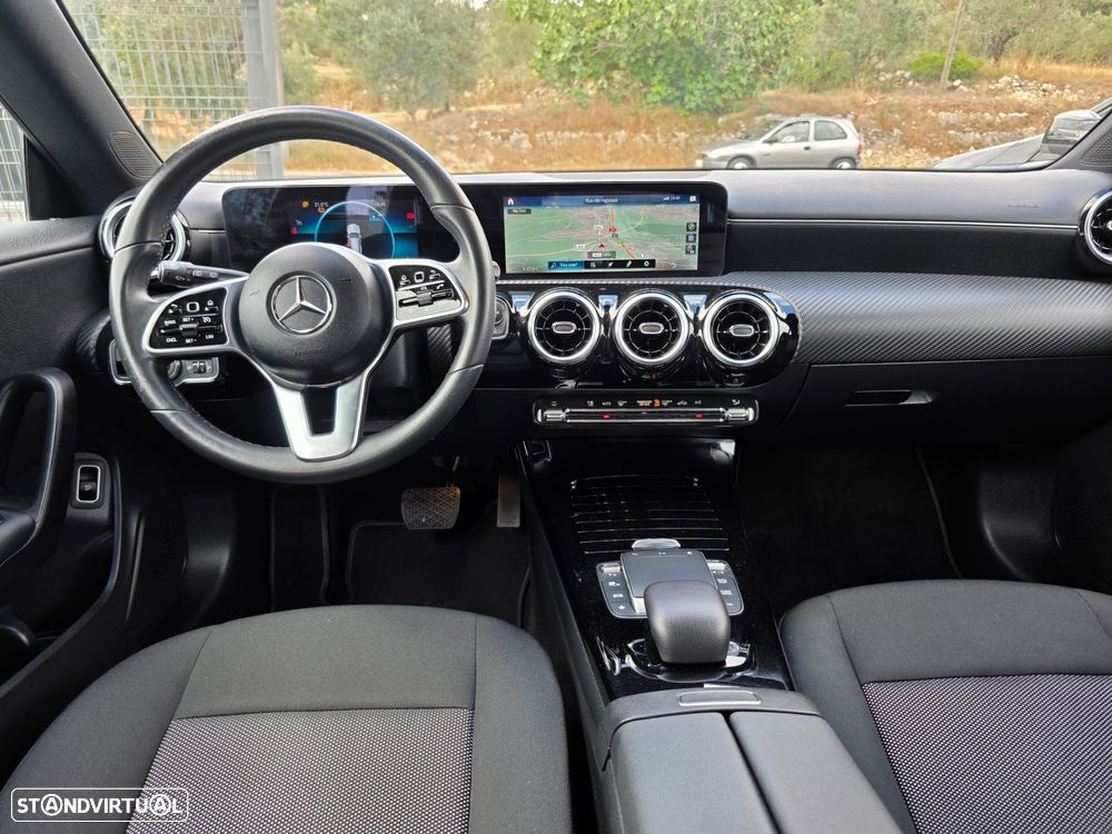 Mercedes-Benz CLA 180 - 10