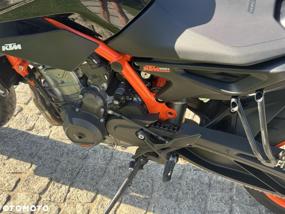 KTM DUKE 890 - 15