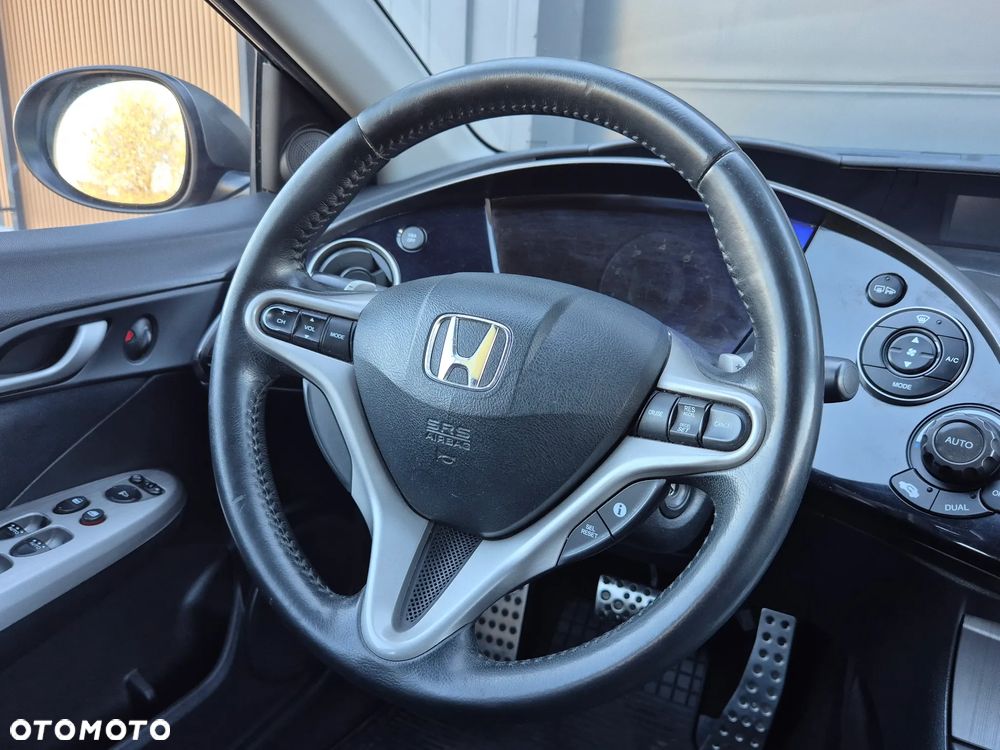 Honda Civic 1.8 Executive - 13