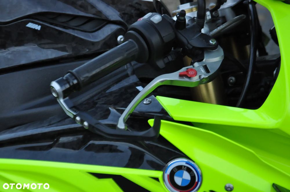BMW S - 26