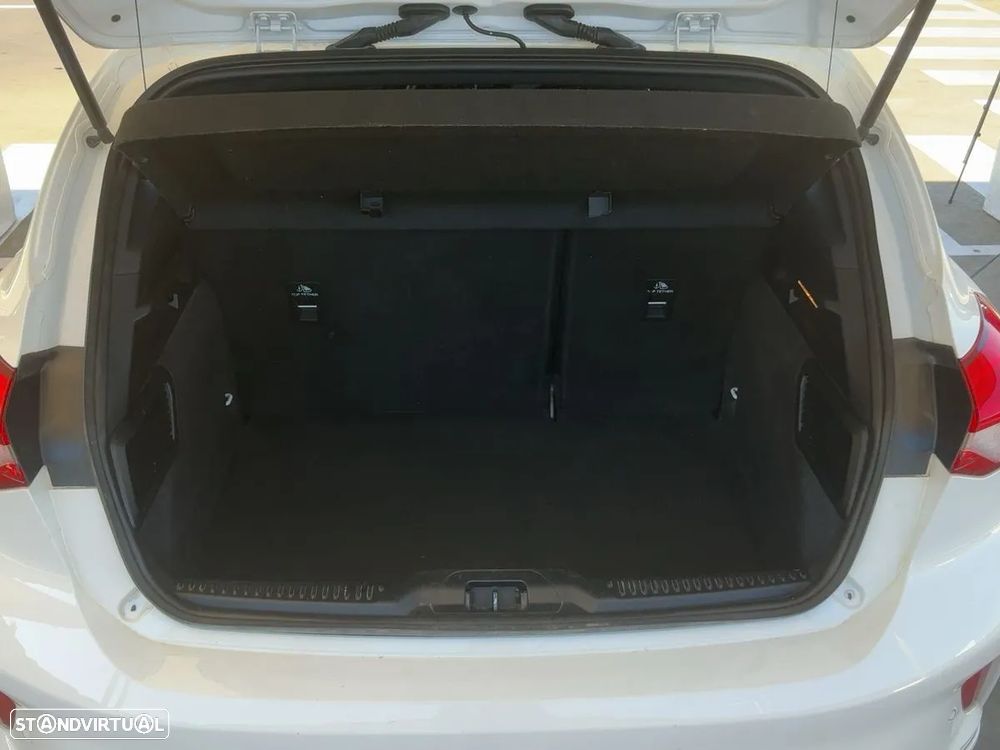 Ford Focus 1.0 EcoBoost MHEV ST-Line - 11