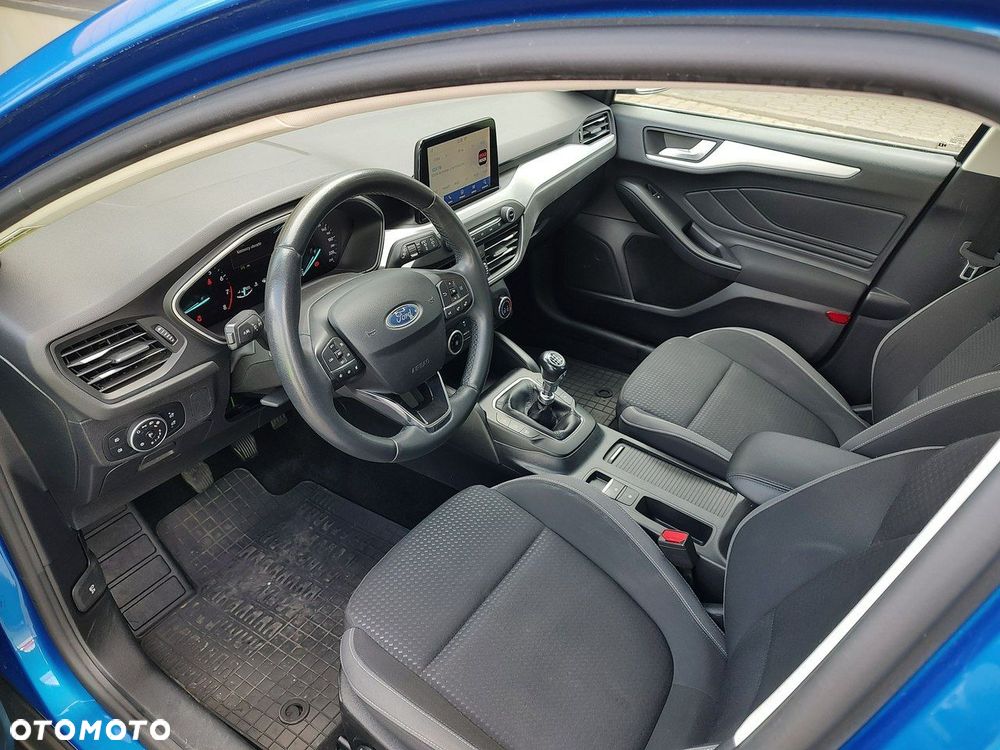 Ford Focus 1.0 EcoBoost Trend Edition Business - 9