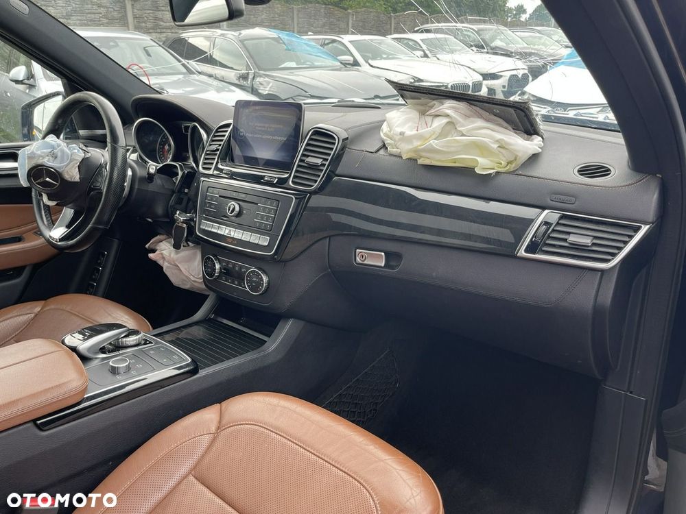 Mercedes-Benz GLS 350 d 4Matic 9G-TRONIC AMG Line - 11