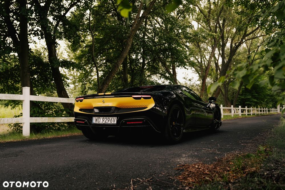 Ferrari 296 GTB - 14