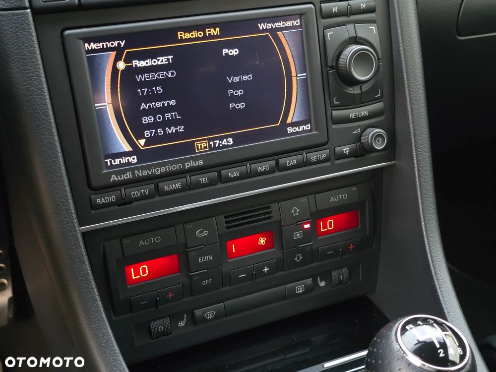 Audi A4 Avant 2.0 TDI DPF - 27