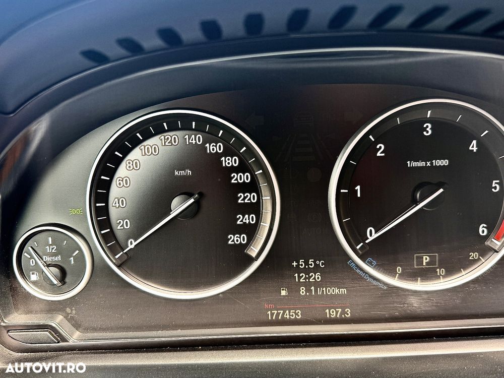 BMW Seria 5 525d Aut. - 8