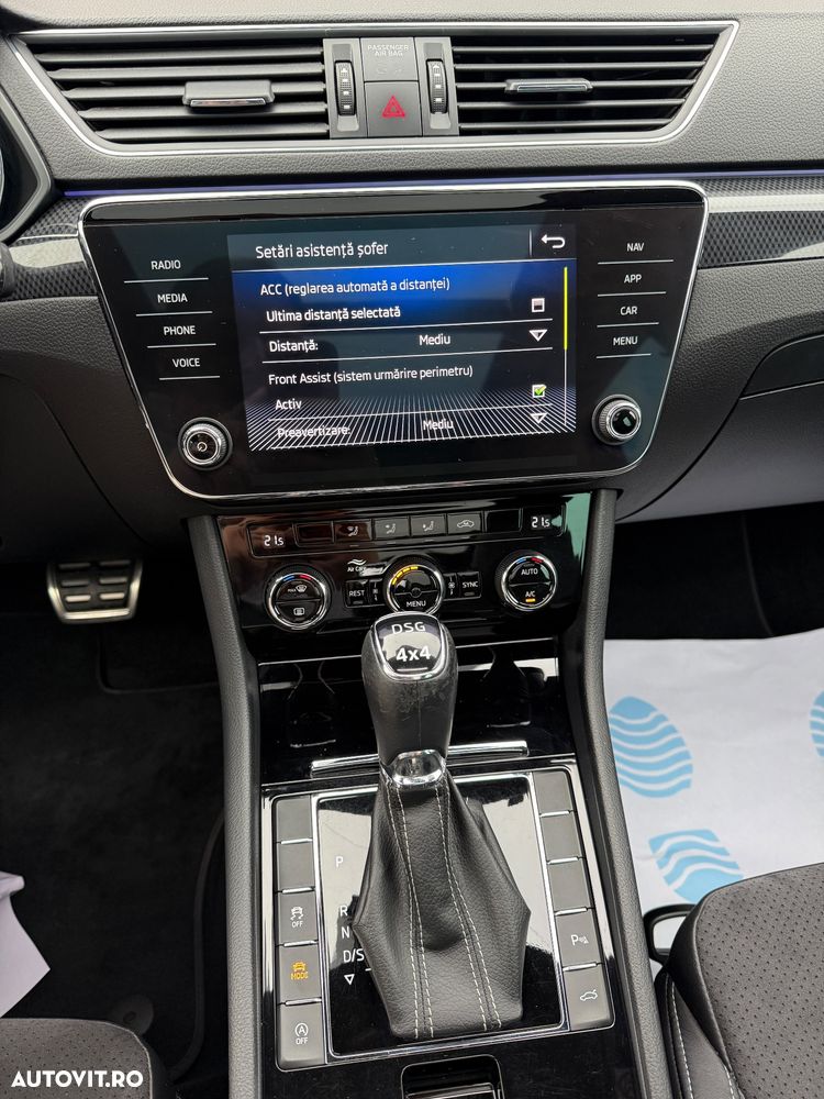 Skoda Superb 2.0 TDI 4X4 DSG Sportline - 36