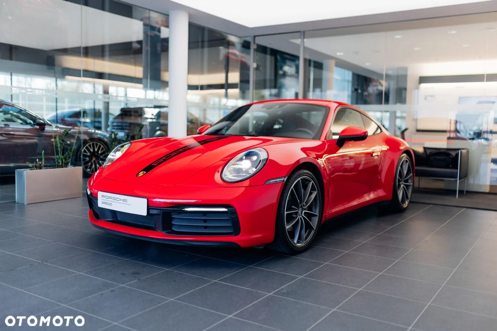 Porsche 911 Carrera - 6