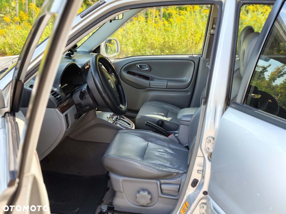 Suzuki Grand Vitara 2.7 V6 7os - 17