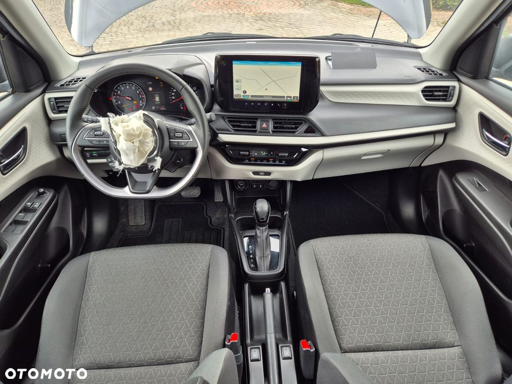 Suzuki Swift 1.2 Dualjet SHVS Premium Plus CVT - 8