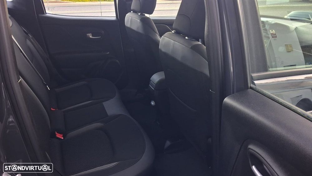 Jeep Renegade 1.5 TG e-Hybrid Limited DCT - 15