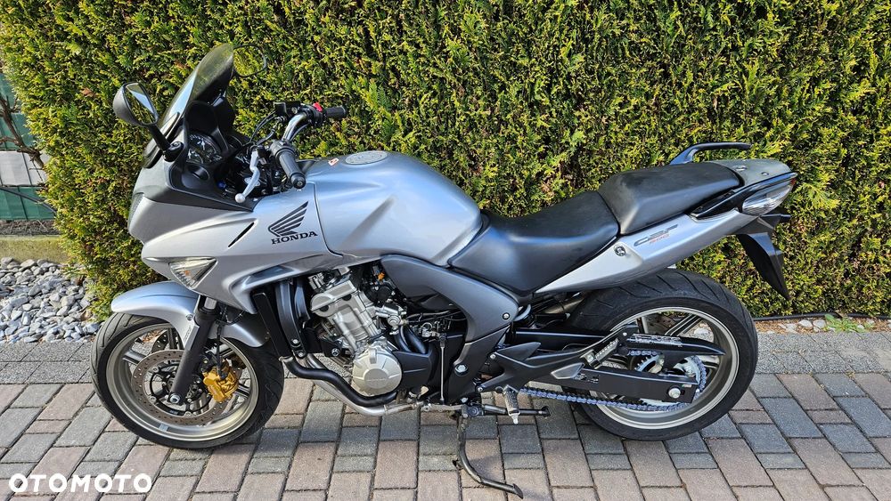 Honda CBF - 2