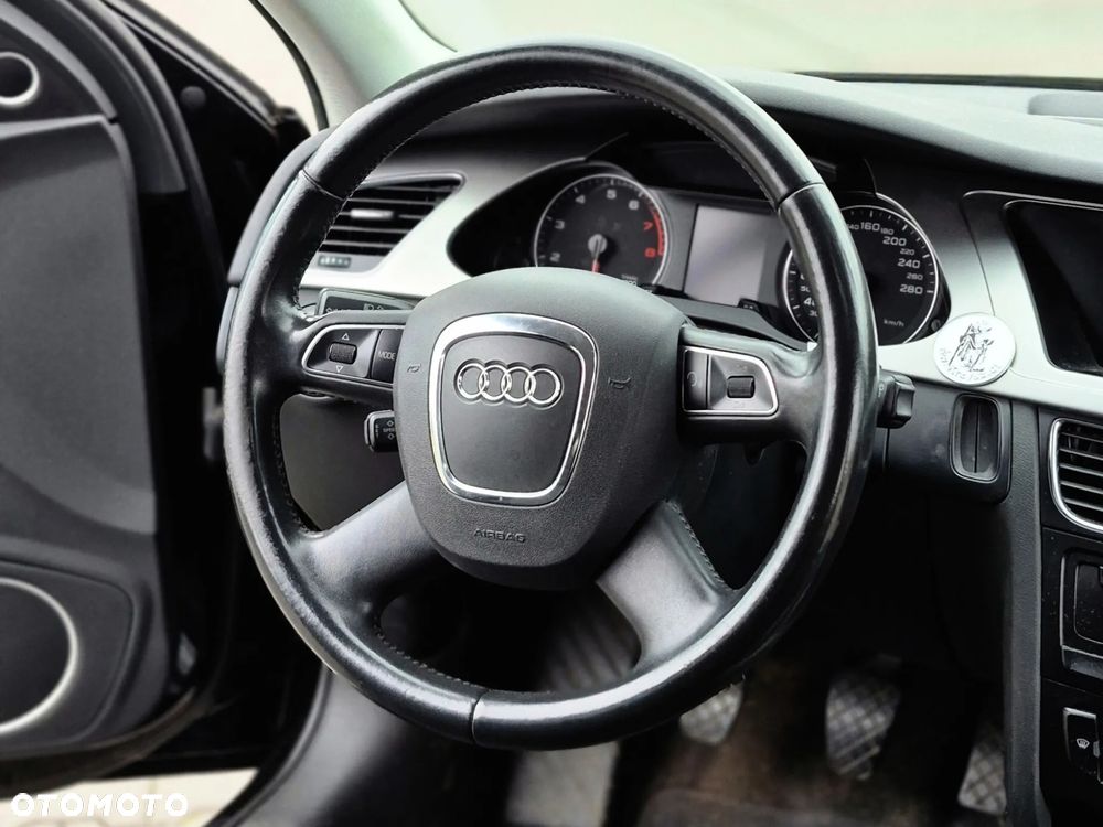 Audi A4 Avant 2.0 TFSI Ambiente - 9