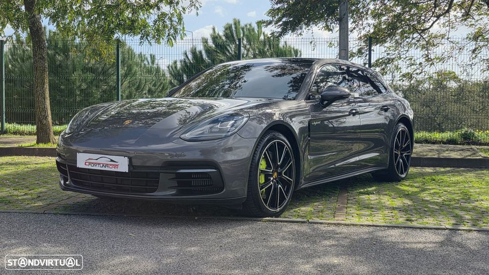 Porsche Panamera Sport Turismo 4 E-Hybrid Platinum Edition - 1