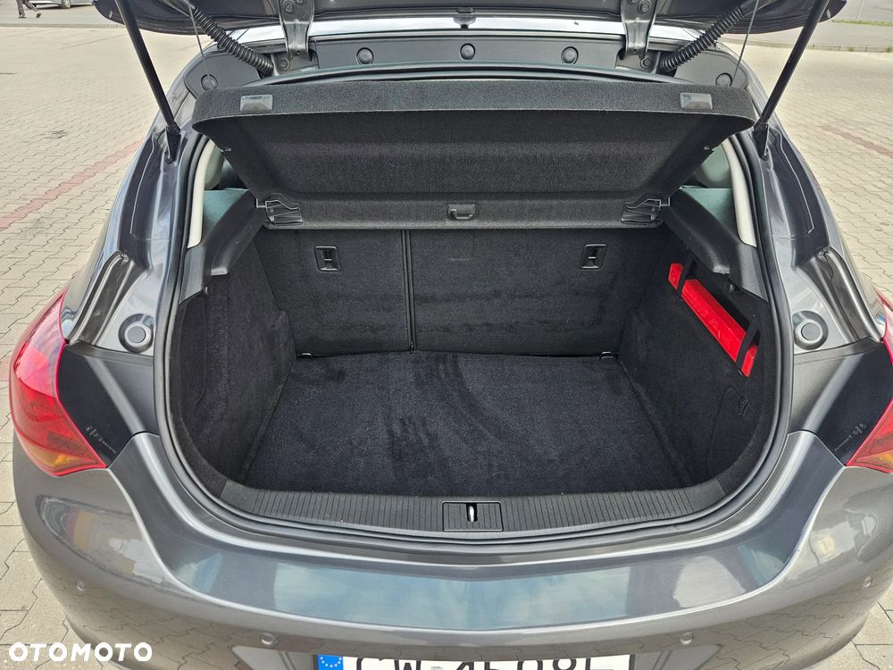 Opel Astra 1.4 Turbo Design Edition - 12