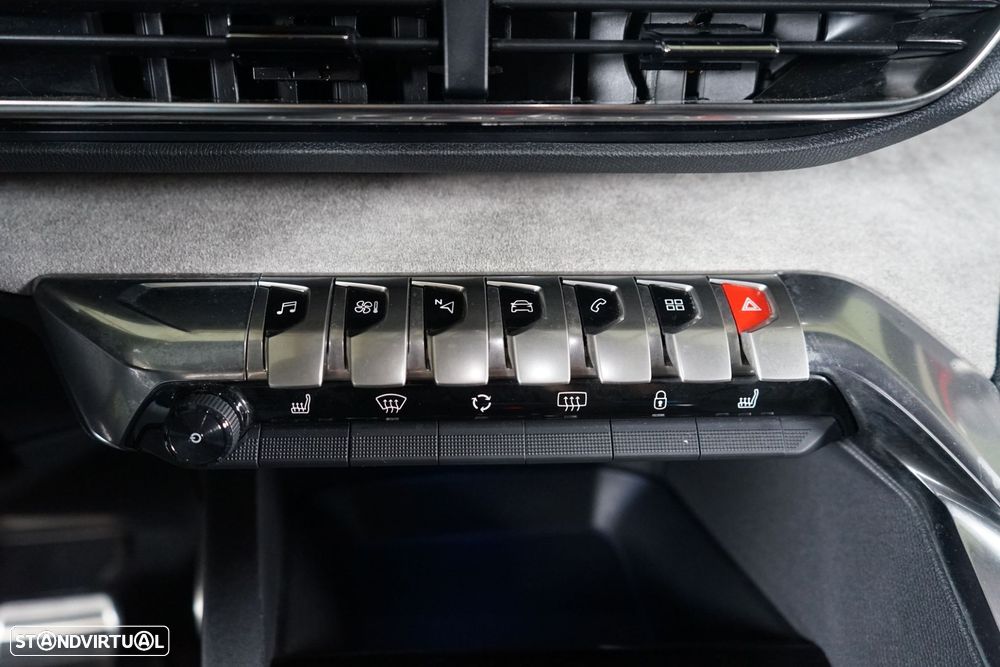 Peugeot 3008 1.2 PureTech GT EAT8 - 36