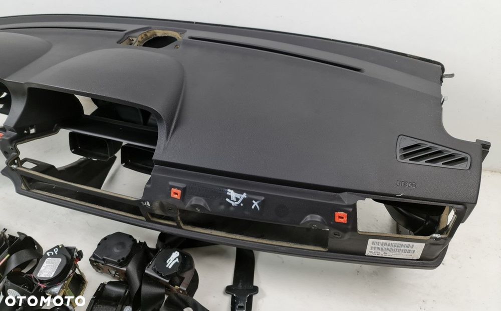 DESKA ROZDZIELCZA KONSOLA AIRBAG PASY BMW 7 E65 EU - 2