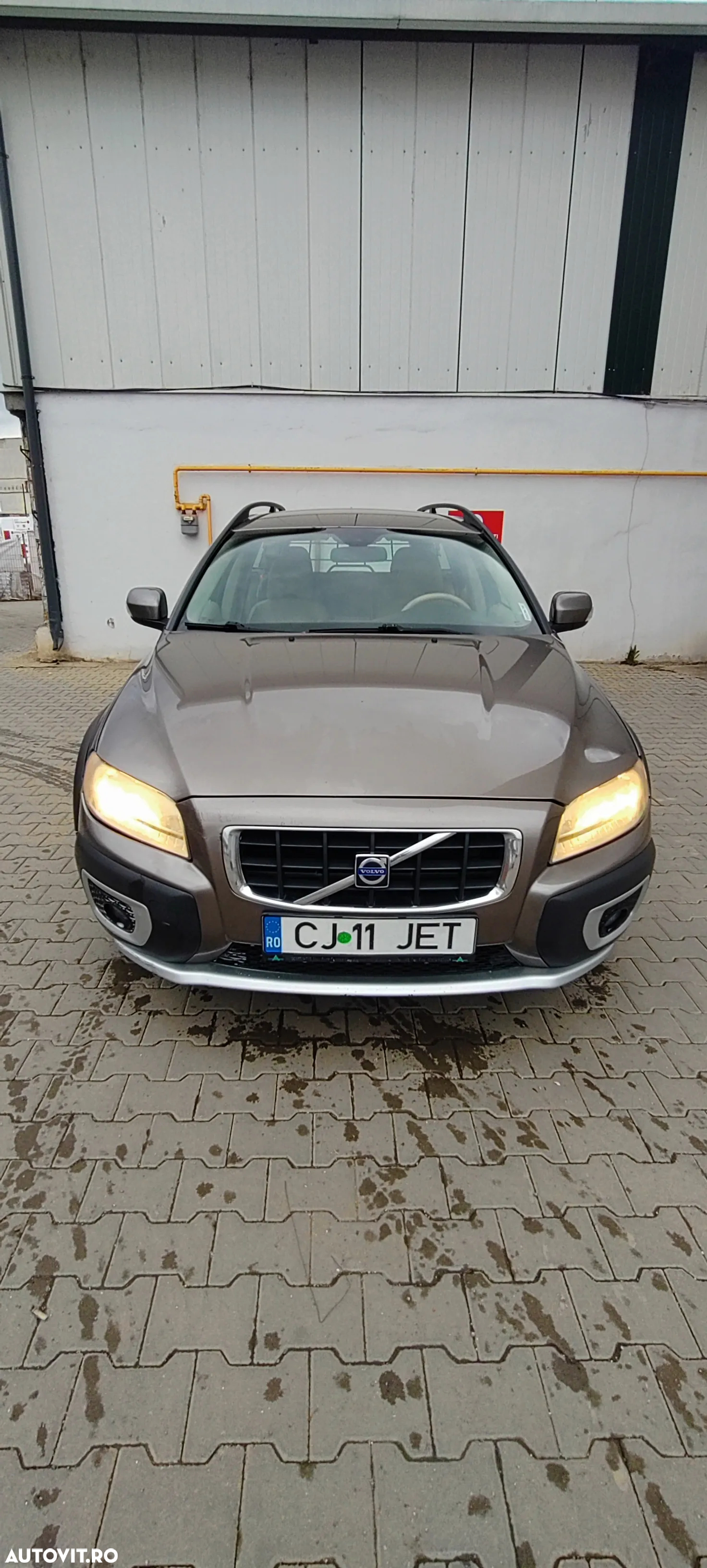 Volvo XC 70 2.4D AWD Momentum - 5