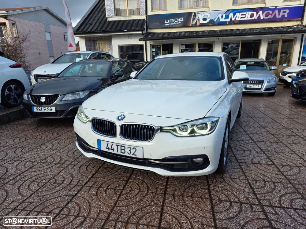BMW 330 e iPerformance Line Sport - 1