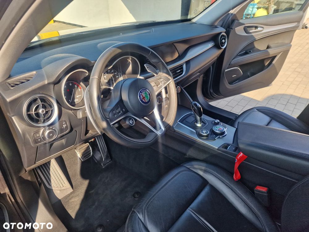 Alfa Romeo Stelvio 2.0 Turbo 16V AT8-Q4 Super - 7
